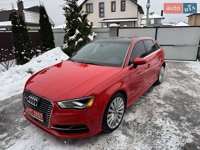 Хетчбек Audi A3 2015 в Вінниці