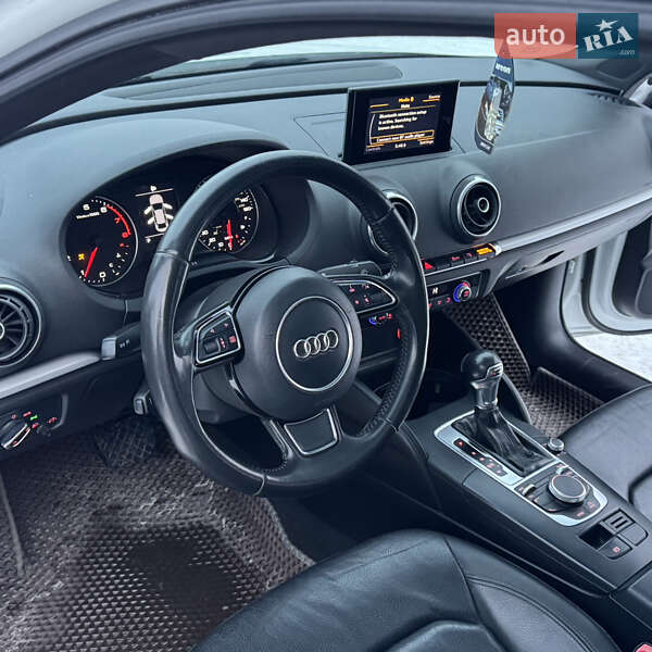Седан Audi A3 2014 в Дніпрі