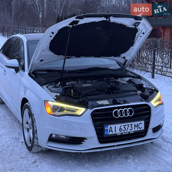 Седан Audi A3 2014 в Дніпрі
