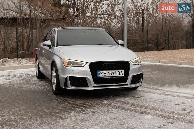 Седан Audi A3 2015 в Кривом Роге