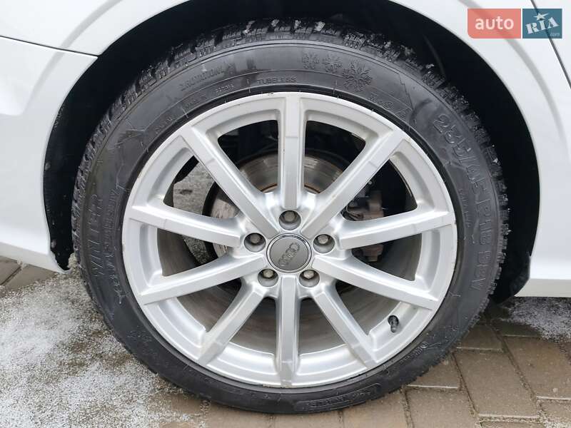 Седан Audi A3 2015 в Миколаєві