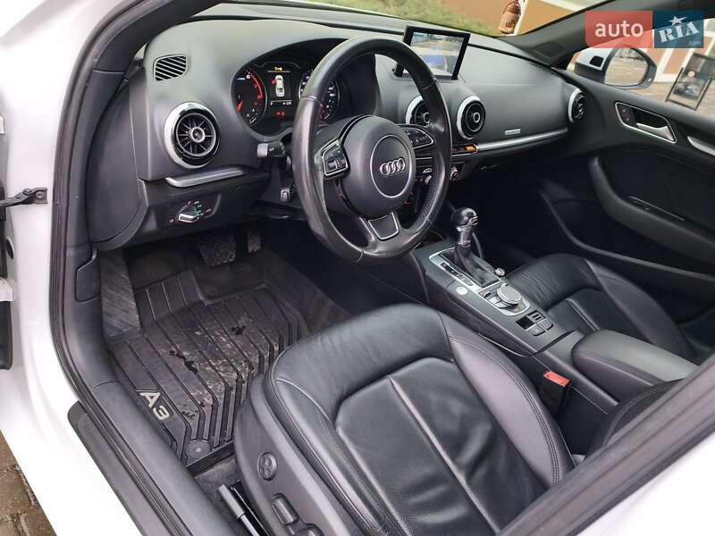 Седан Audi A3 2015 в Миколаєві