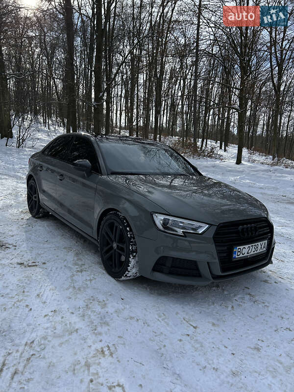 Седан Audi A3 2020 в Львові