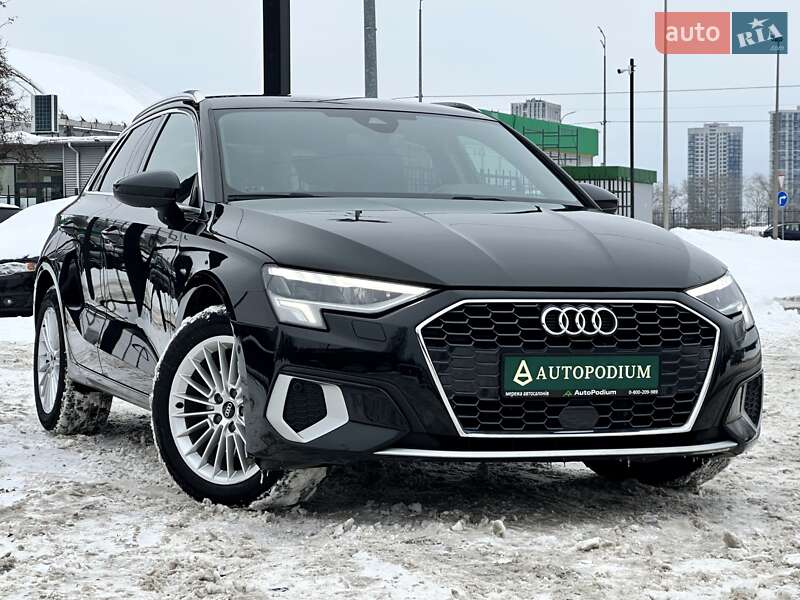 Хетчбек Audi A3 2021 в Києві