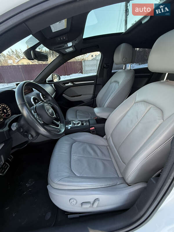 Седан Audi A3 2018 в Житомире