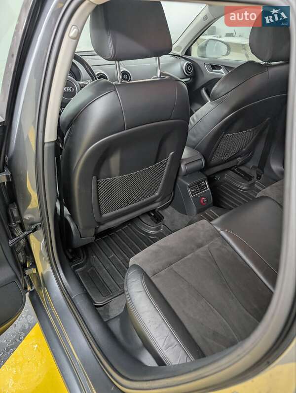 Хэтчбек Audi A3 2016 в Борщеве