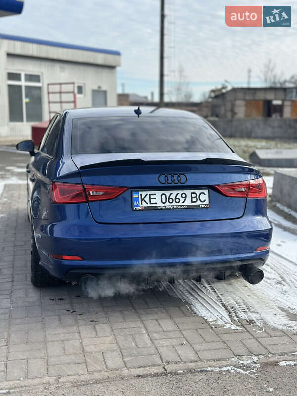 Седан Audi A3 2014 в Кривом Роге