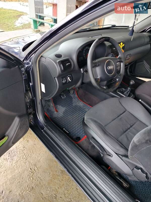 Хетчбек Audi A3 2002 в Дрогобичі