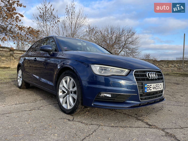 Седан Audi A3 2015 в Миколаєві