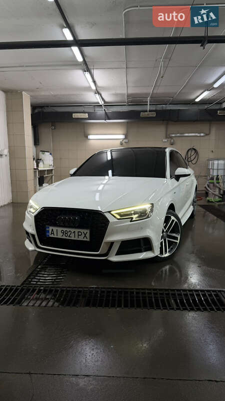 2017 Audi A3 Sedan, VIN WAUGUGFF9J1019422:plate — фото 1 (autoria)
