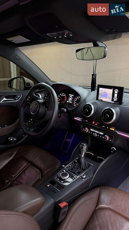 Седан Audi A3 2017 в Дніпрі