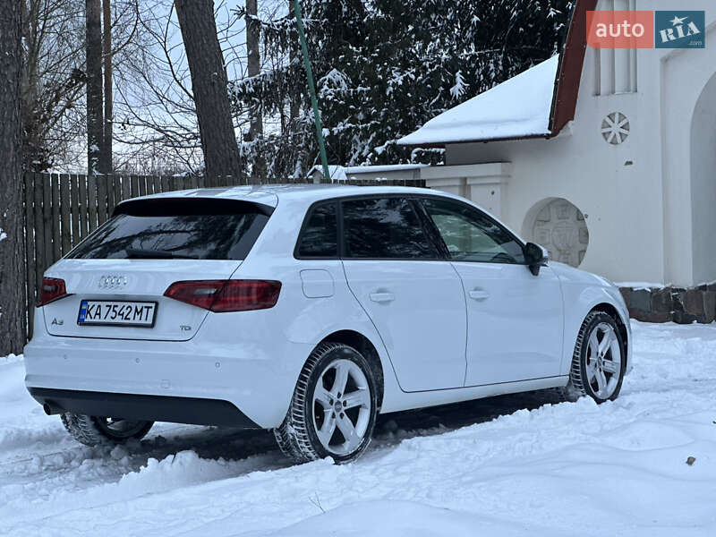 Хэтчбек Audi A3 2015 в Киеве фото 19 Хэтчбек Audi A3 2015 в Киеве