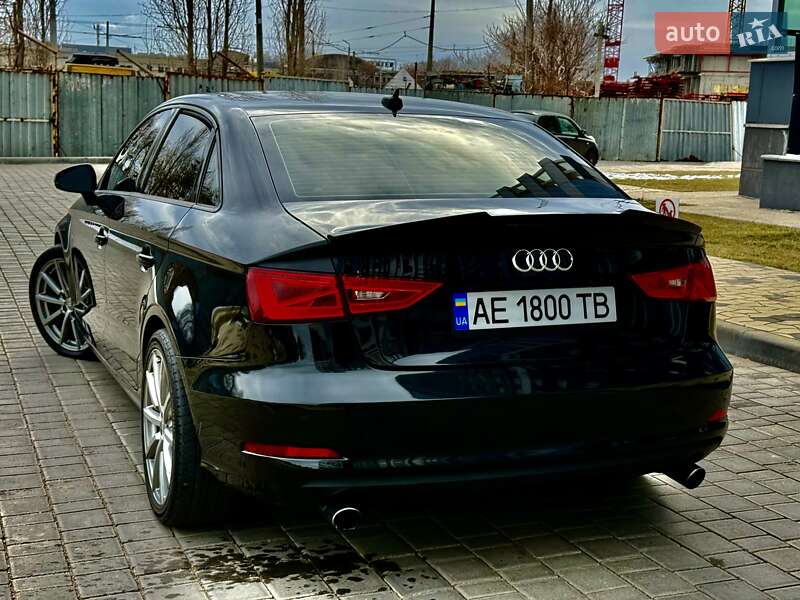 Седан Audi A3 2016 в Одессе