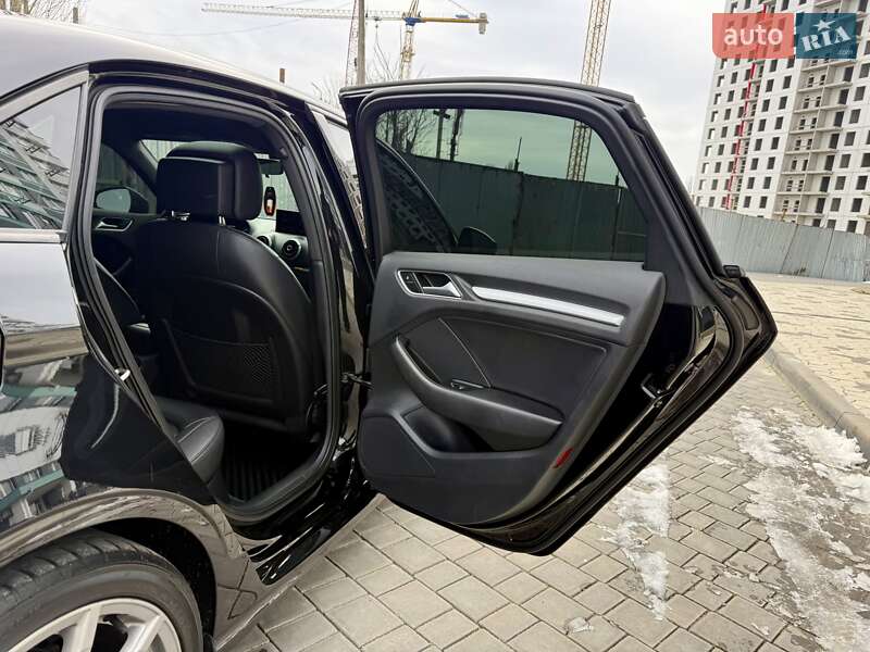 Седан Audi A3 2016 в Одессе