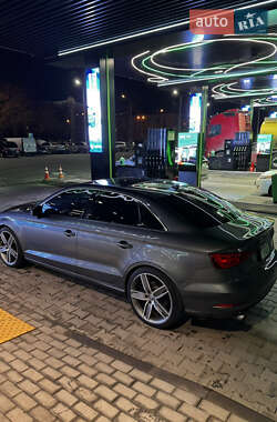 Седан Audi A3 2015 в Одессе