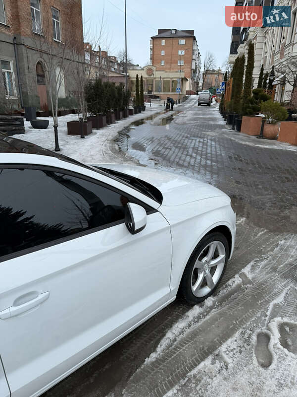 Седан Audi A3 2015 в Білій Церкві