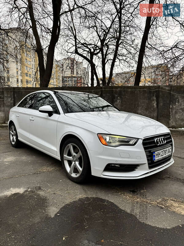 Седан Audi A3 2015 в Одессе