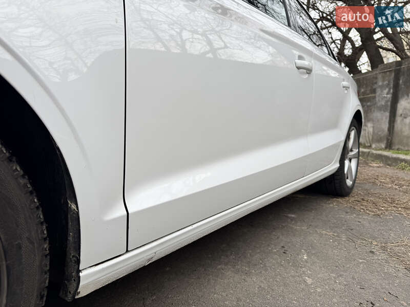 Седан Audi A3 2015 в Одессе