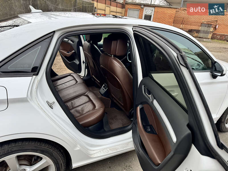 Седан Audi A3 2015 в Одессе