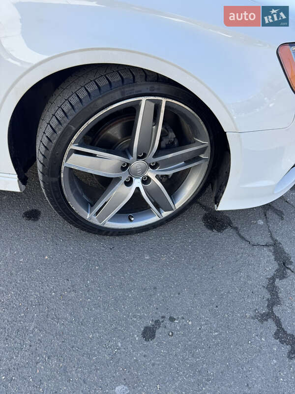 Седан Audi A3 2015 в Одессе