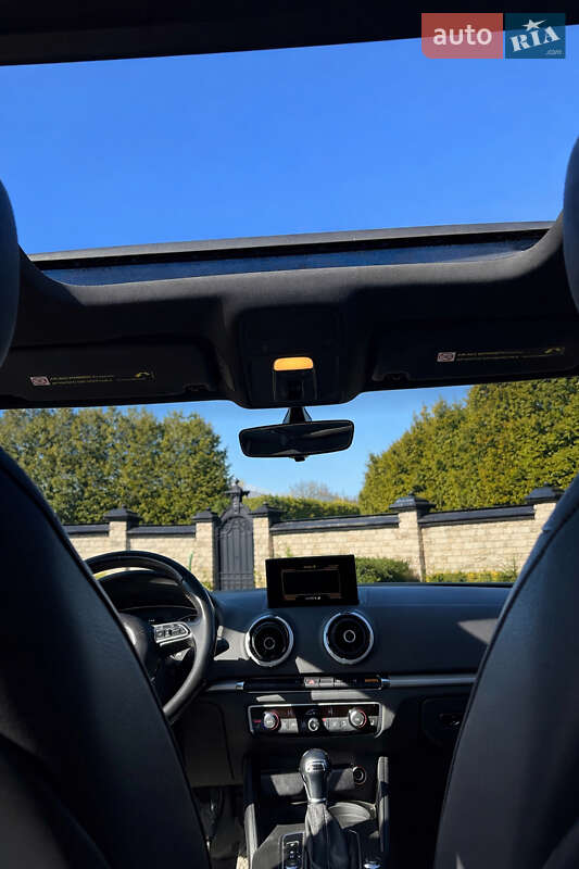 Седан Audi A3 2015 в Одессе