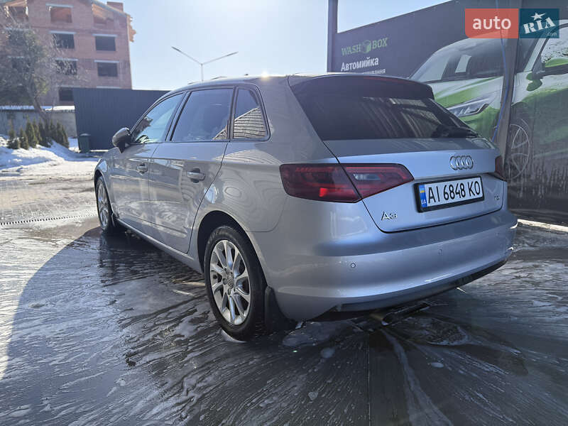 Хэтчбек Audi A3 2015 в Киеве