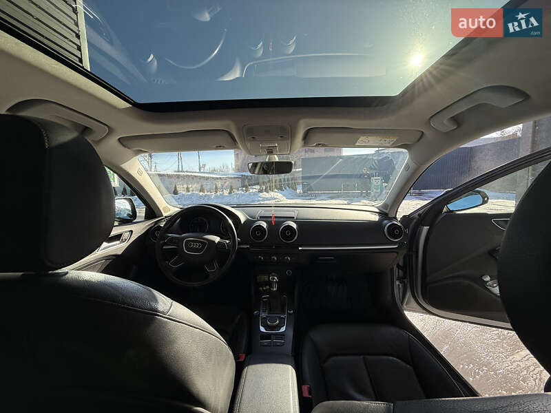 Хэтчбек Audi A3 2015 в Киеве