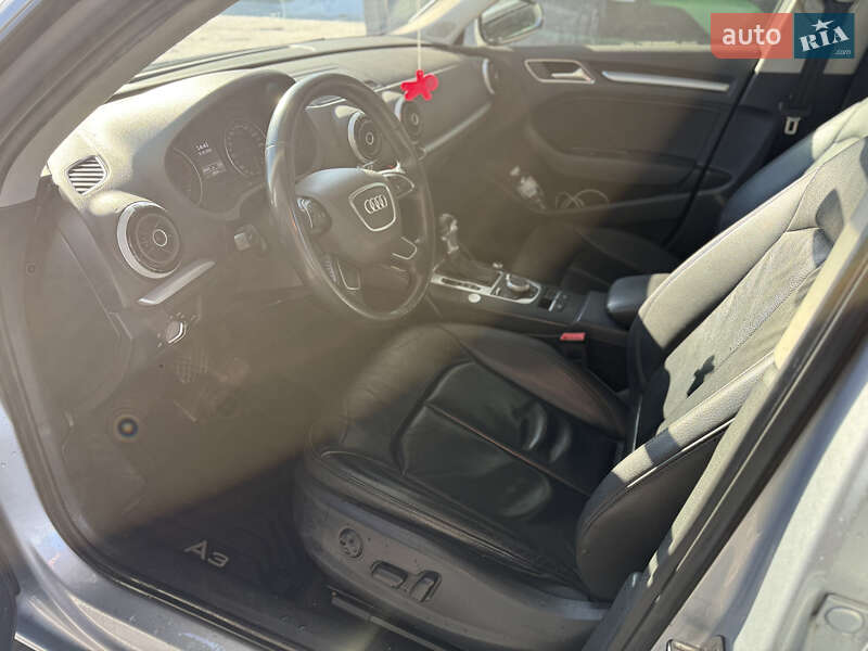 Хэтчбек Audi A3 2015 в Киеве