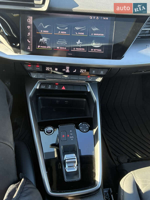 Седан Audi A3 2022 в Киеве