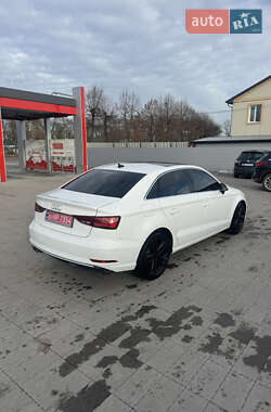 Седан Audi A3 2019 в Владимире