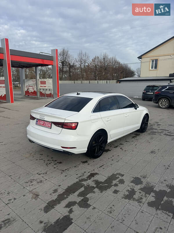 Седан Audi A3 2019 в Владимире