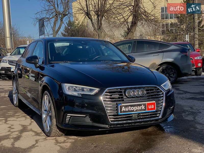 Хэтчбек Audi A3 2016 в Виннице