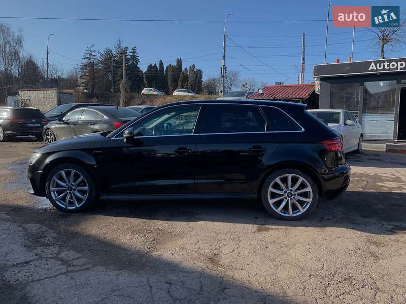 Хэтчбек Audi A3 2016 в Виннице