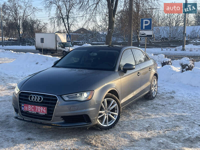 Седан Audi A3 2015 в Полтаве