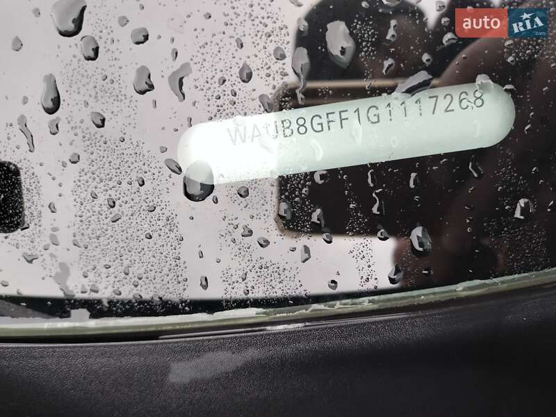 Седан Audi A3 2016 в Львове