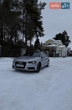 Седан Audi A3 2015 в Умані