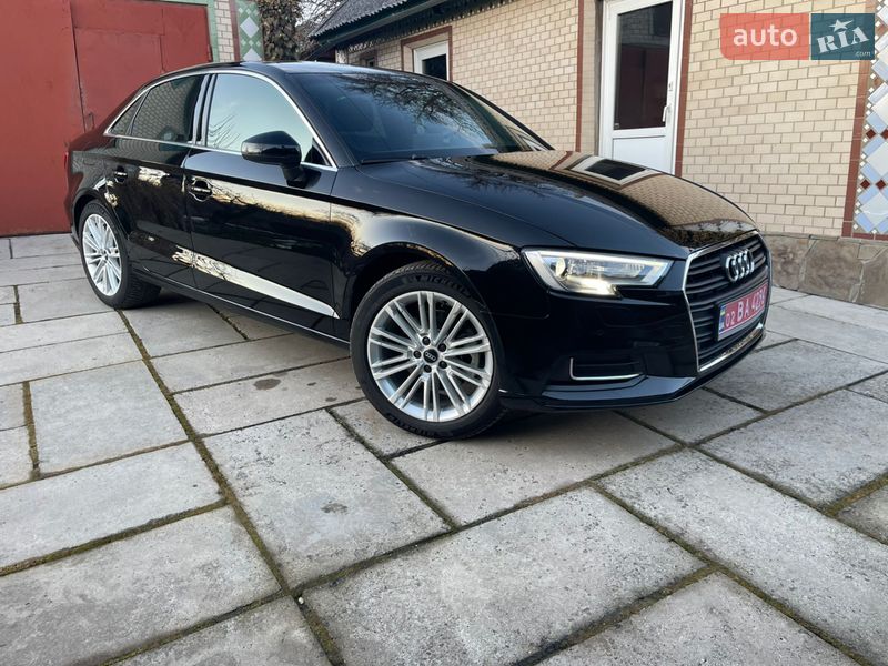 Седан Audi A3 2018 в Гнівані