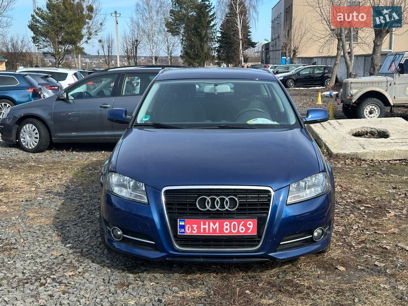 Хэтчбек Audi A3 2010 в Луцке