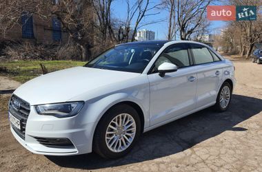 Седан Audi A3 2016 в Одессе