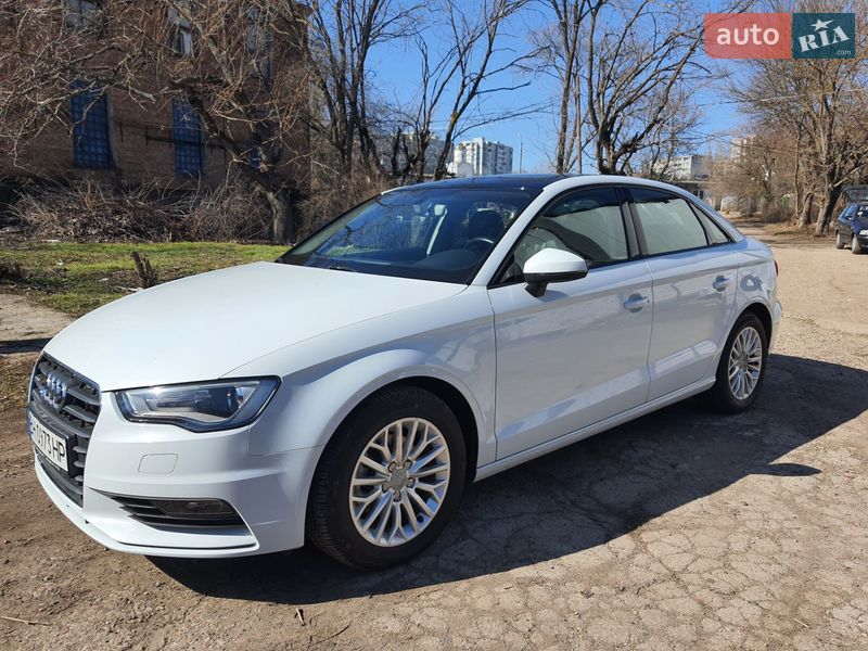 Седан Audi A3 2016 в Одессе