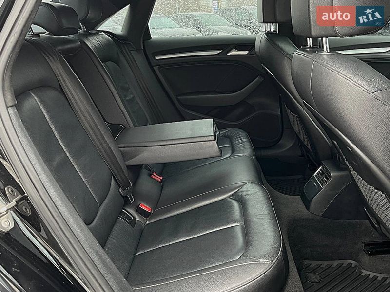 Седан Audi A3 2015 в Києві