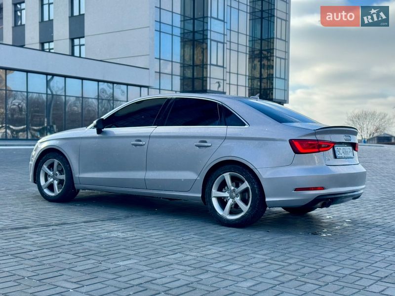 Седан Audi A3 2014 в Днепре