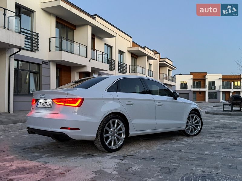 Седан Audi A3 2014 в Ивано-Франковске