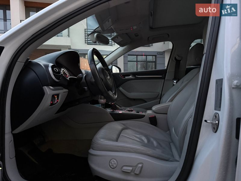 Седан Audi A3 2014 в Ивано-Франковске