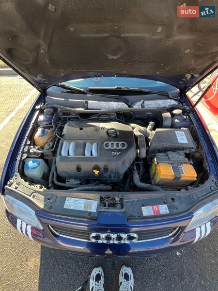 Хэтчбек Audi A3 2000 в Киеве