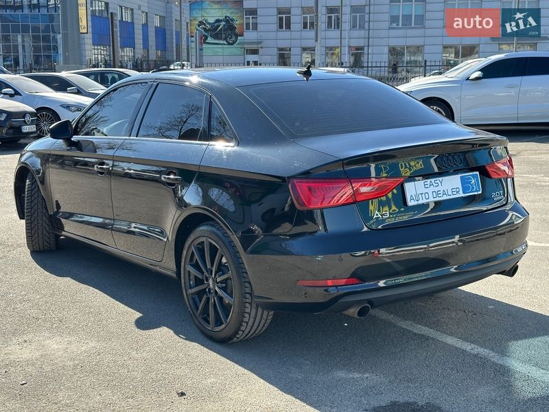 Седан Audi A3 2015 в Киеве