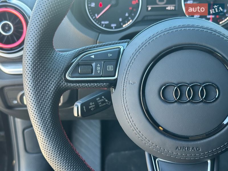 Седан Audi A3 2015 в Киеве