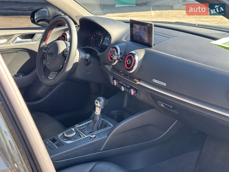 Седан Audi A3 2015 в Киеве