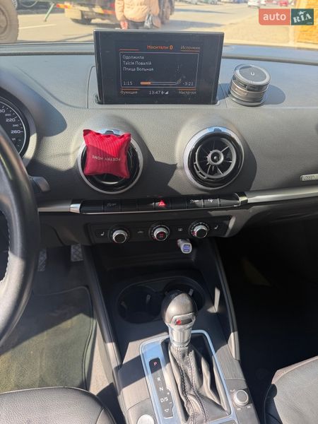 Седан Audi A3 2016 в Ужгороді