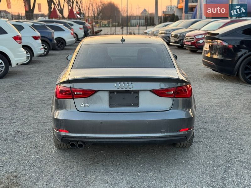 Седан Audi A3 2015 в Львові